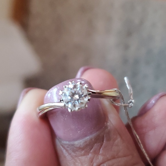 0.5 CT round Moissanite ring on 925 silver - Picture 8 of 9